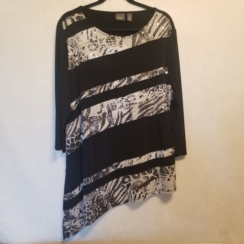 Chicos Travelers 3 (XL) Top Black Animal Print Asymmetrical Hem Slinky Mob Wife